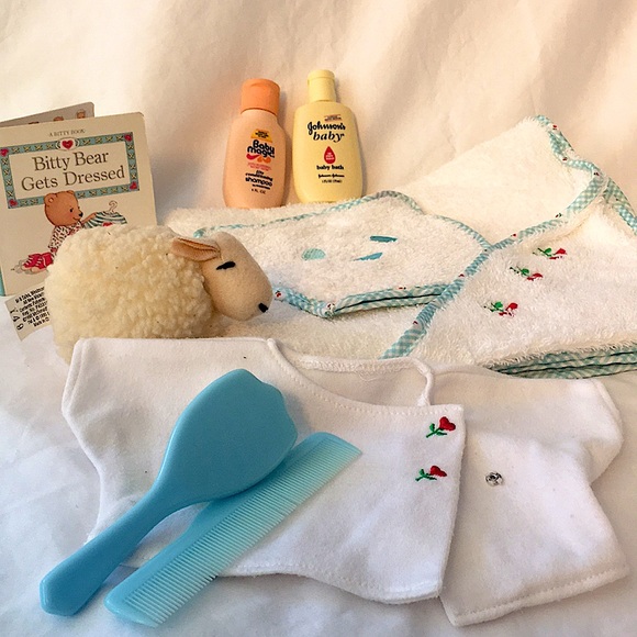 Pleasant Co Other - Pleasant Co Bitty Baby 1995 Bathtime Towel Set (& extras)